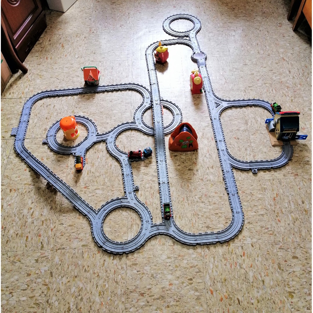 Take along thomas and friends track 2025