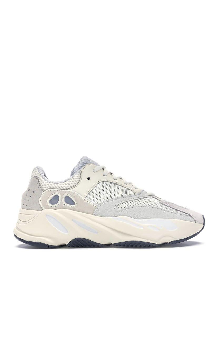 nude yeezy 700