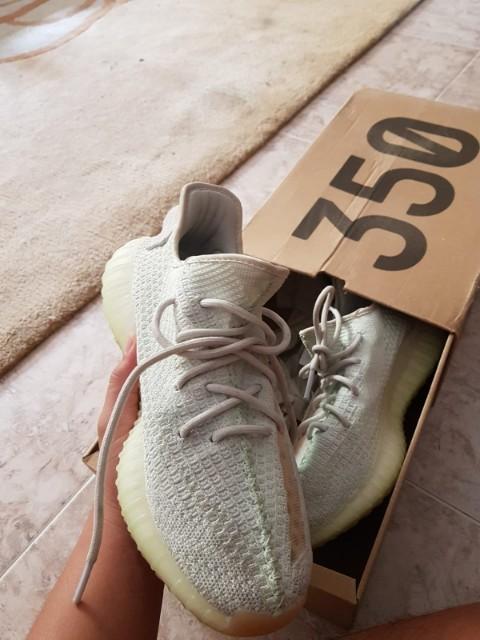 yeezy 350 v2 hyperspace price