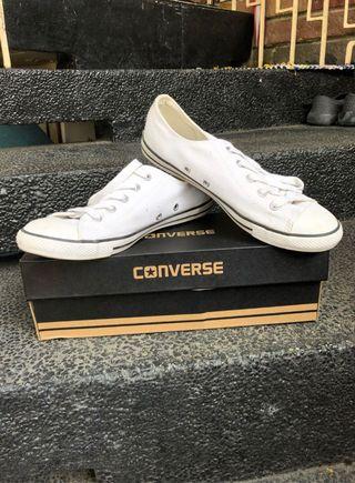 white dainty converse sale