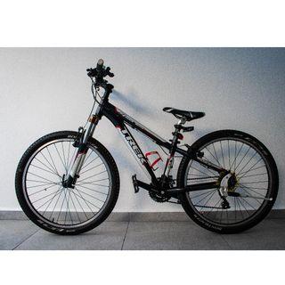 trek 4000 series mountain bike