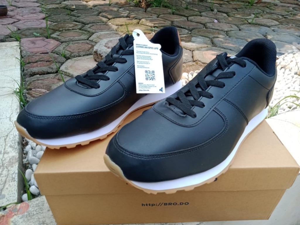 Brodo base clearance black gum sole