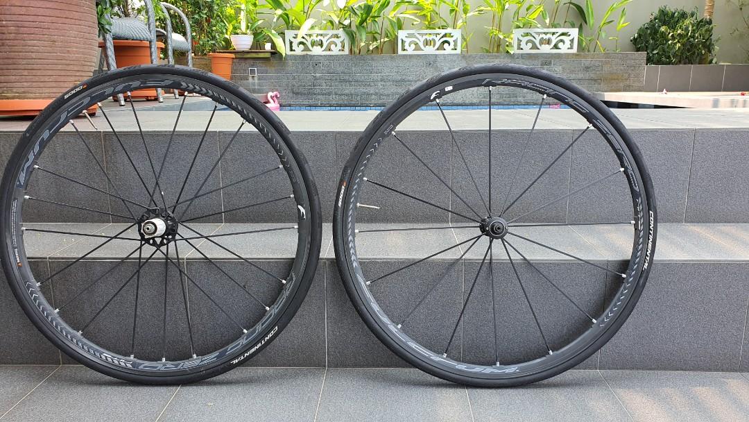 Price Reduced Fulcrum Racing Zero Nite Clincher Wheelset Bicycles Pmds Bicycles Road Bikes On Carousell