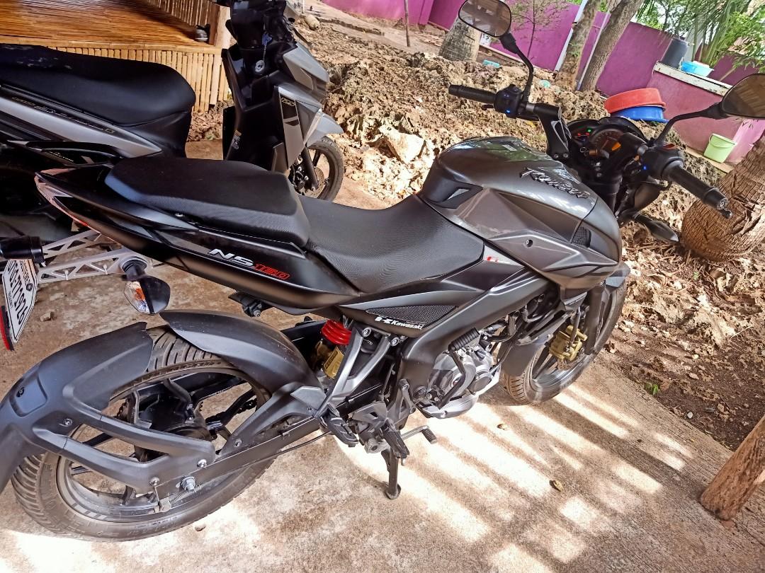 rouser 160 ns 2018