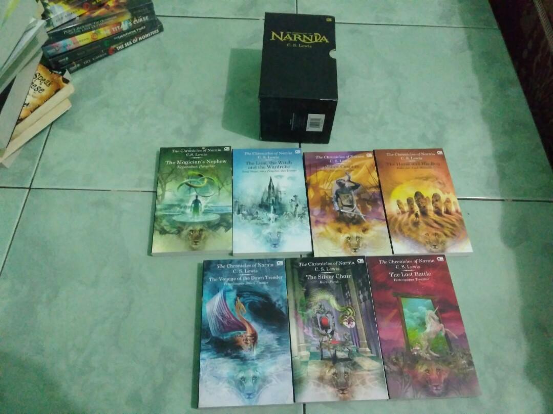Novel Boxset Chronicles Of Narnia By Cs Lewis Books Stationery