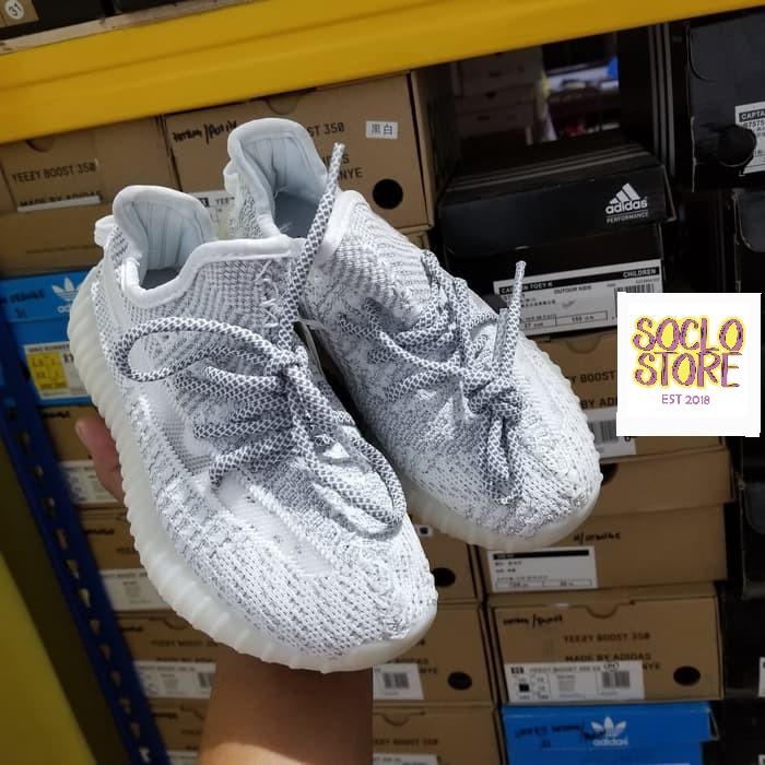 Yeezy demoing v2 ua