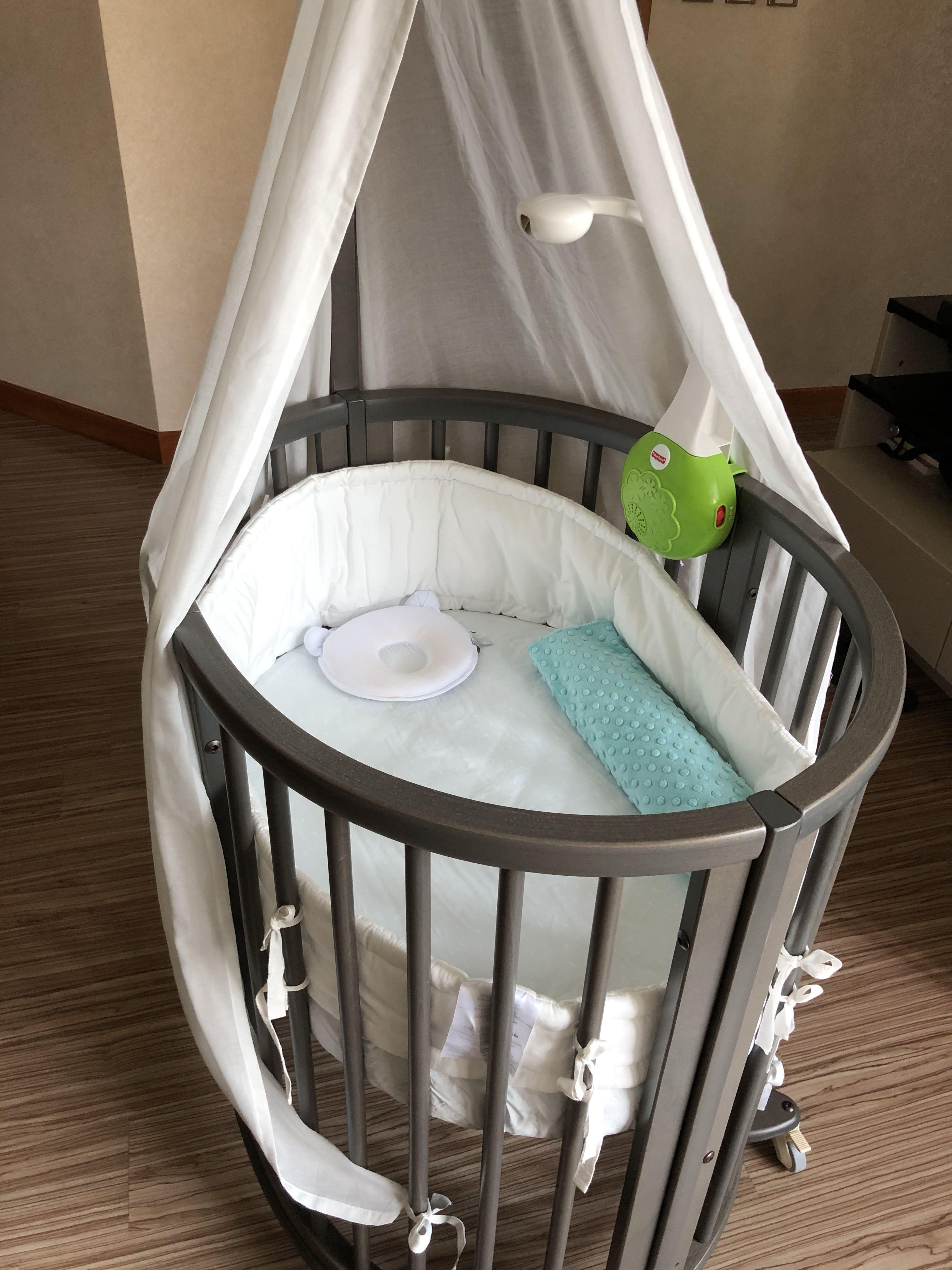 mini baby cot