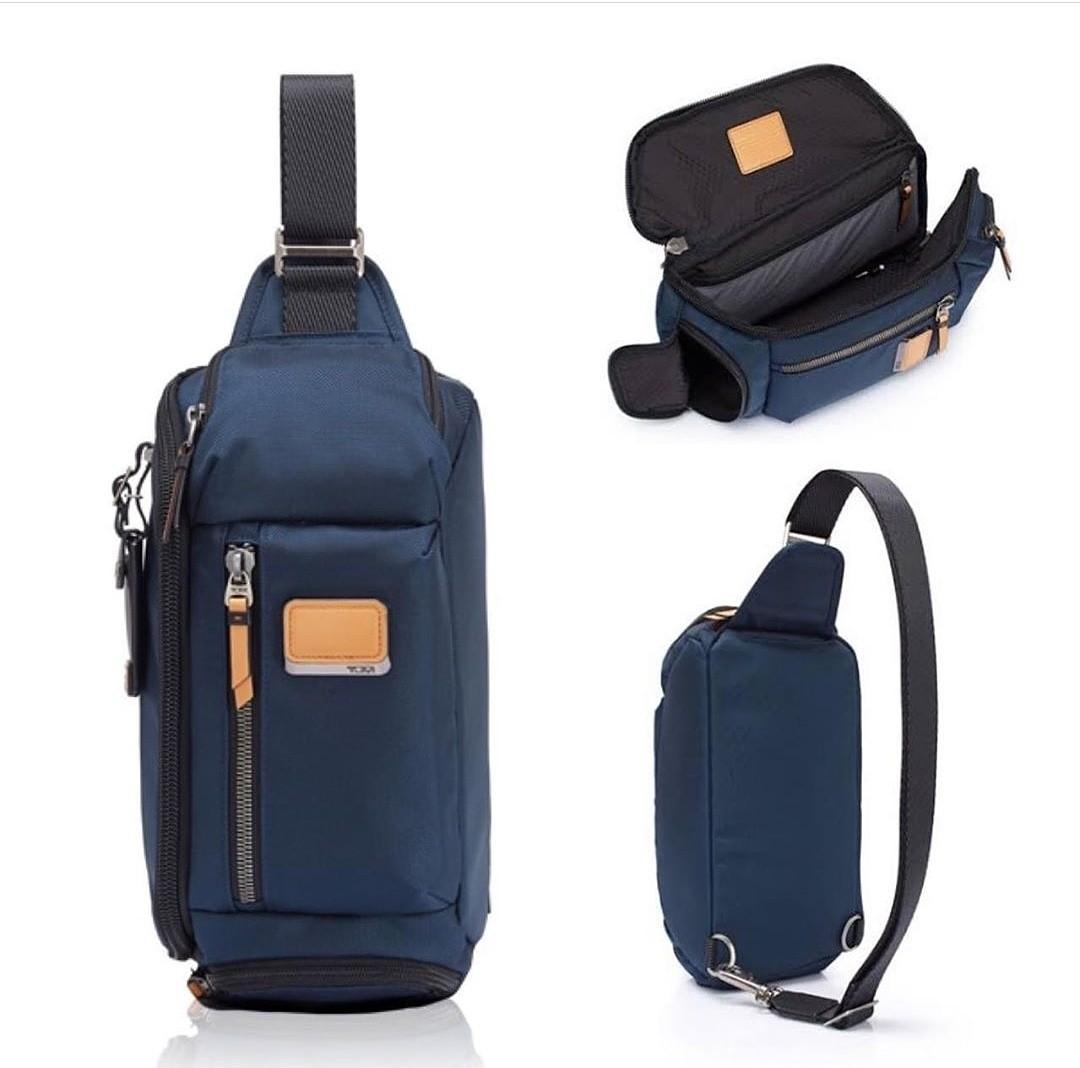 Tumi kelley on sale sling navy