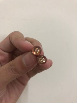 由 becky56510 (刊登 ID 249506087，圖片 1) 提交，位於 的 (類別：)，說明：。
