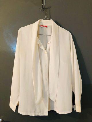 blouse with ribbons