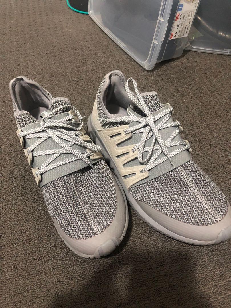 adidas tubular size 9