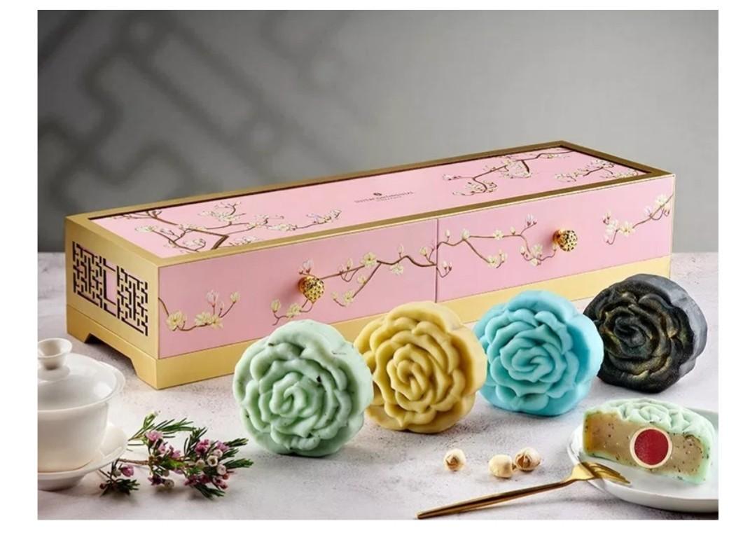 Intercontinental Hotel 2019 Mooncake Box Everything Else On Carousell