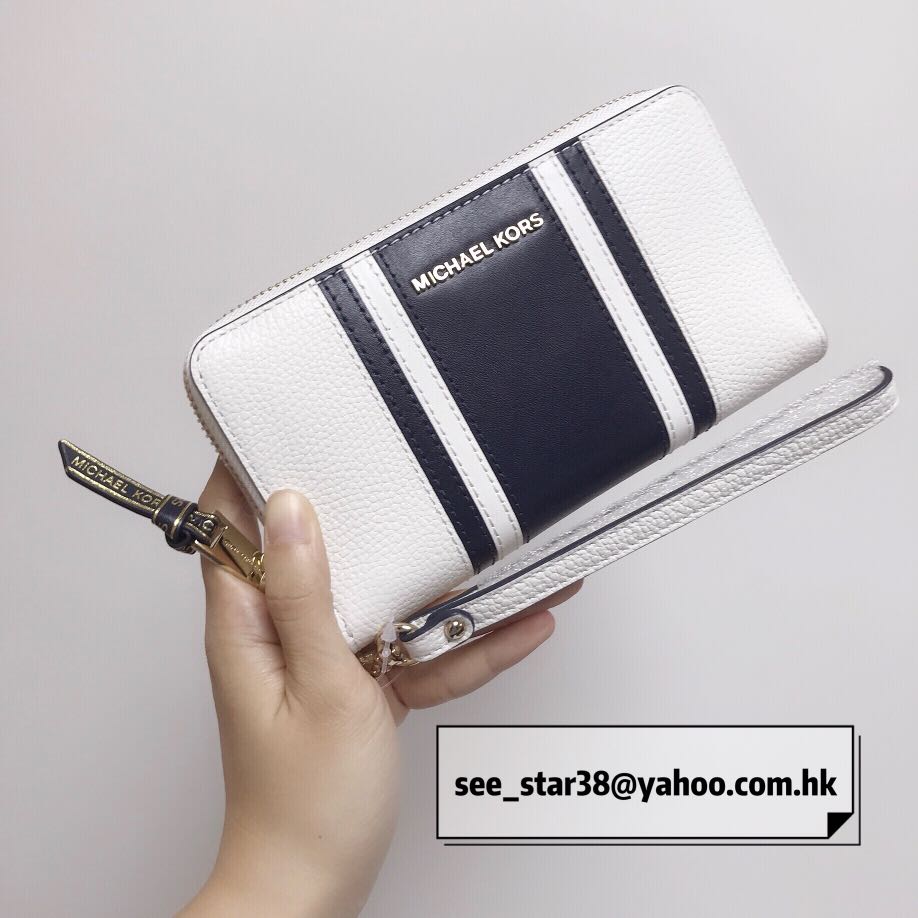 michael kors pebbled leather smartphone wristlet
