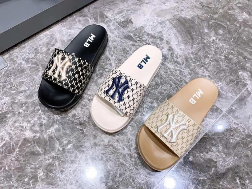 MLB X GUCCI Sandals, Women's Fashion, Footwear, Flipflops and Slides on  Carousell