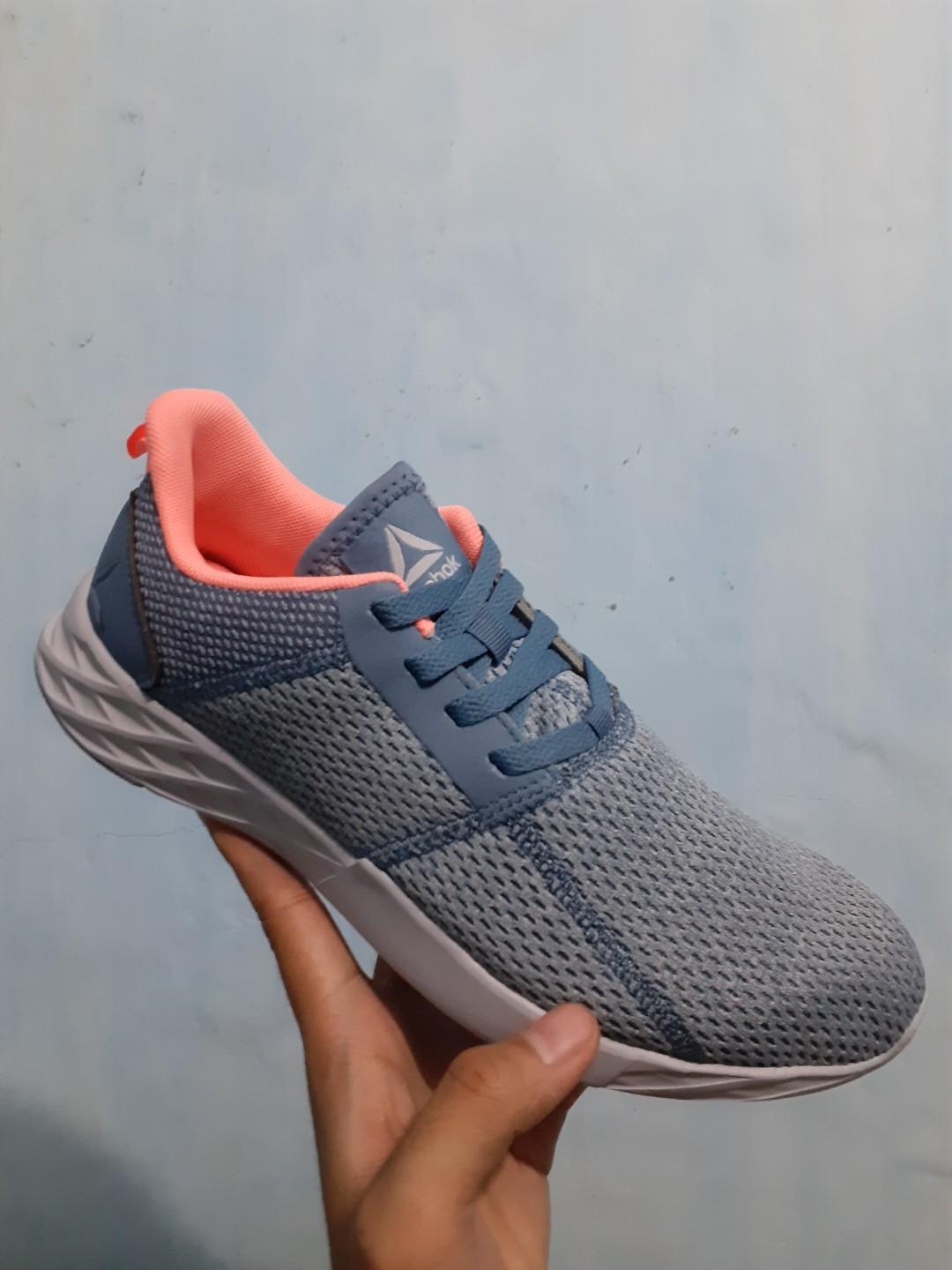 Reebok astroride outlet strike womens