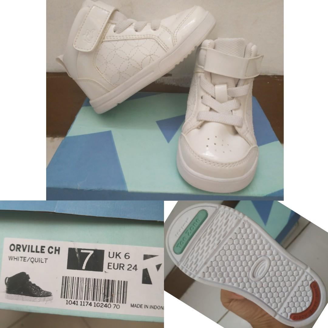 Sepatu Sneakers Putih Anak Toezone Fesyen Wanita Sepatu Di Carousell