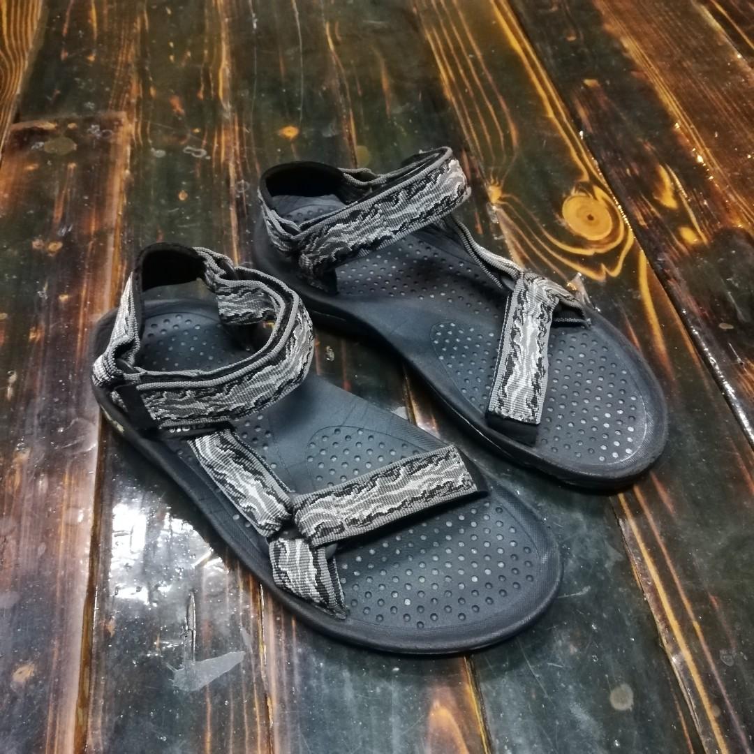 teva terradactyl sandals