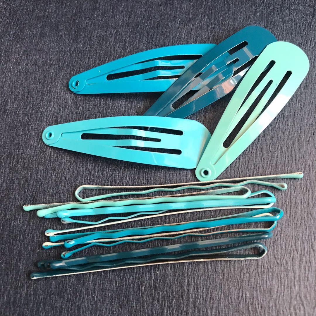 blue hair clips