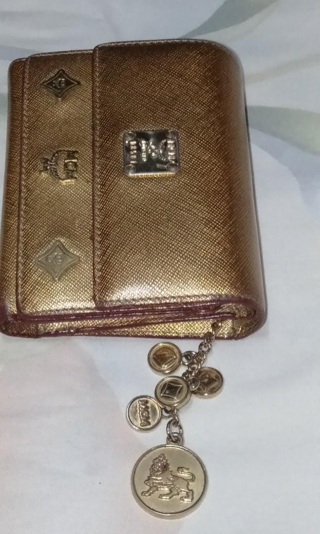 mcm gold wallet
