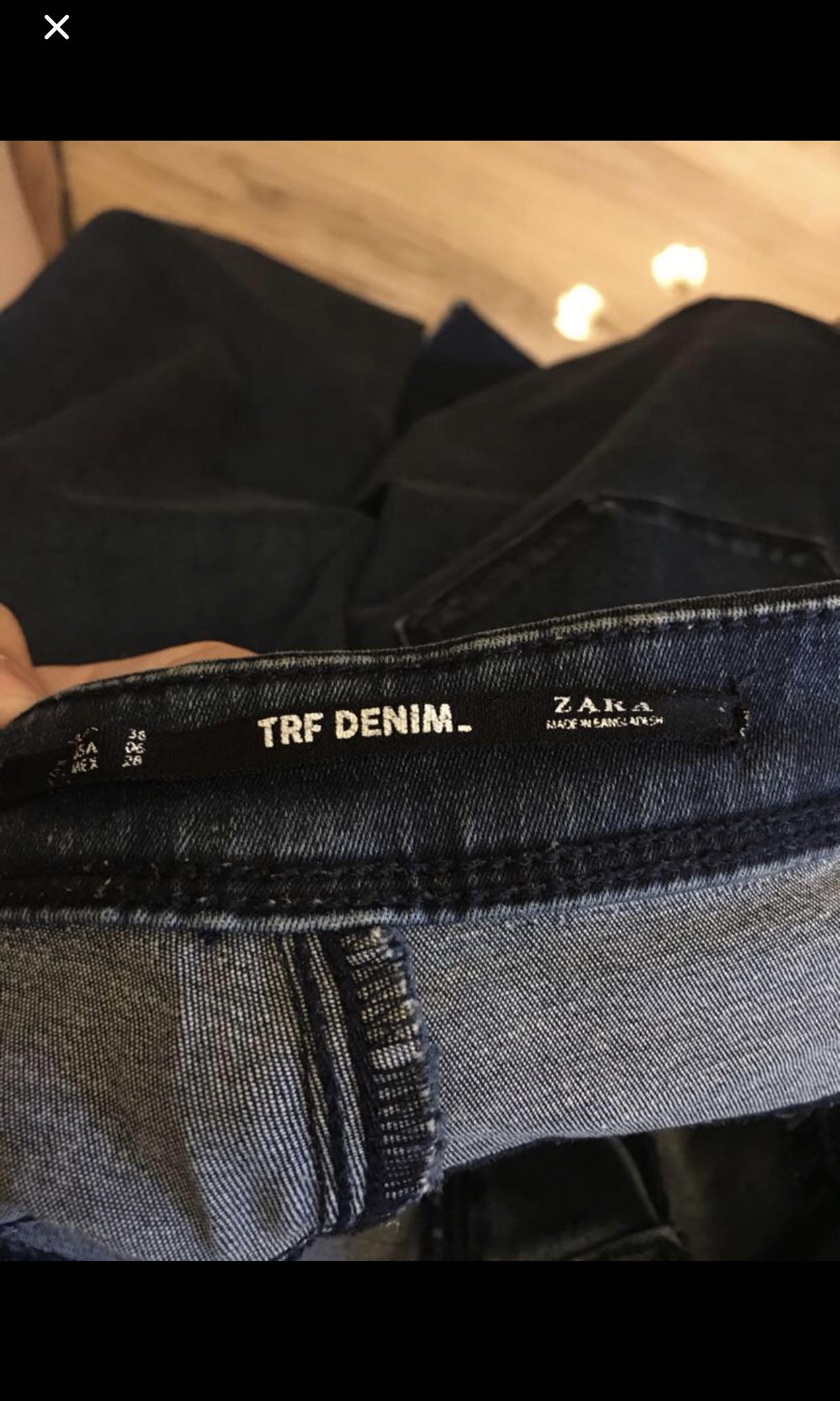 Authentic Zara highwaist jeans (Category: Jeans) located in Makati City. Submitted by curatedthingsph (Listing ID 250932772, Image 3). Description: Not overrun Semi stretch Ripped Raw hem .