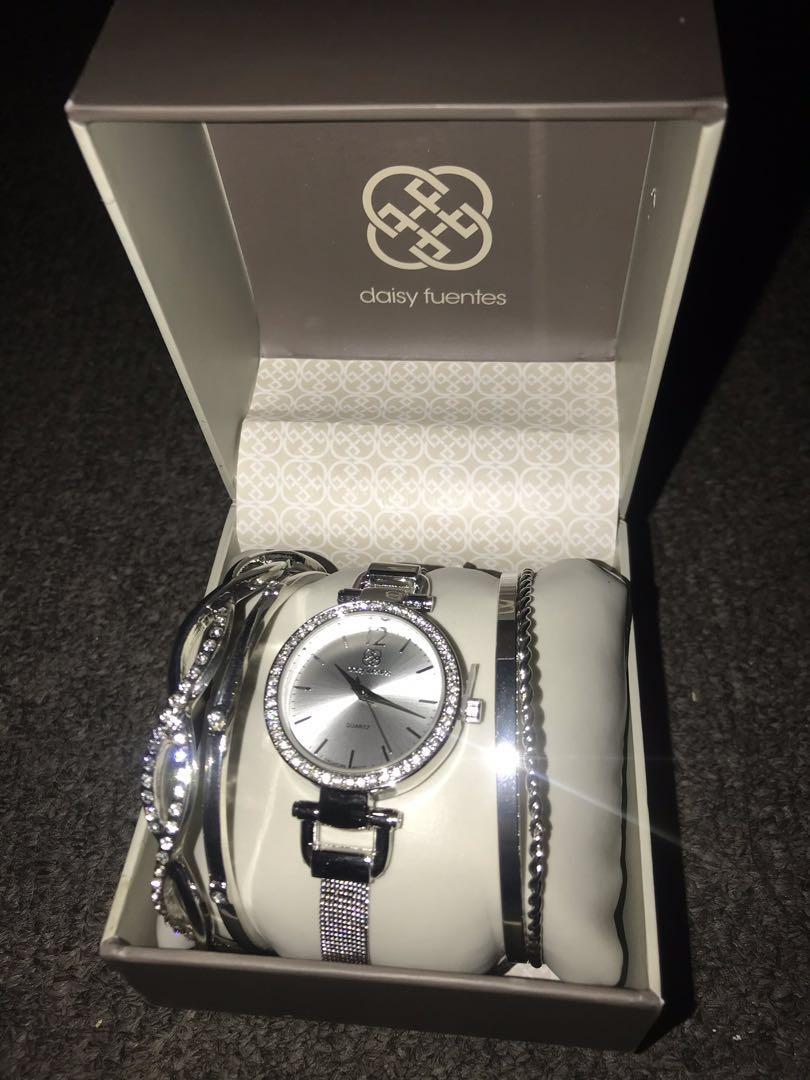 Daisy fuentes watch and bracelet 2025 set