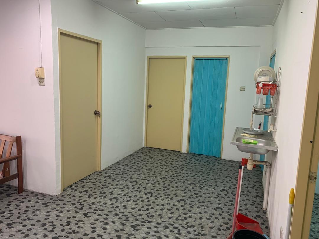 Flat Seri Lanang Desa Tebrau Johor Bahru near JB town / CIQ low rental