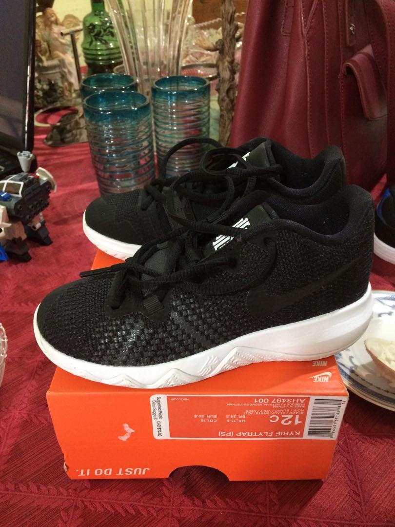 flytrap nike kyrie