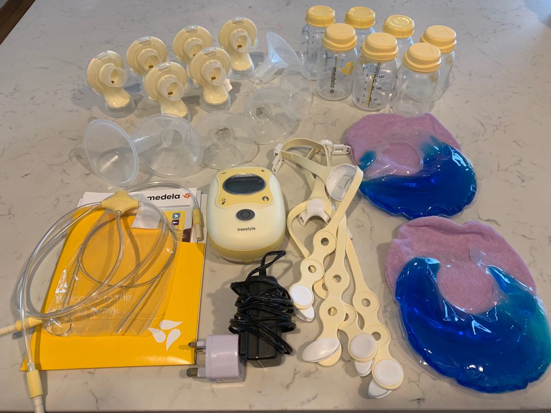 Medela Freestyle Breast Pump, Babies & Kids, Nursing & Feeding
