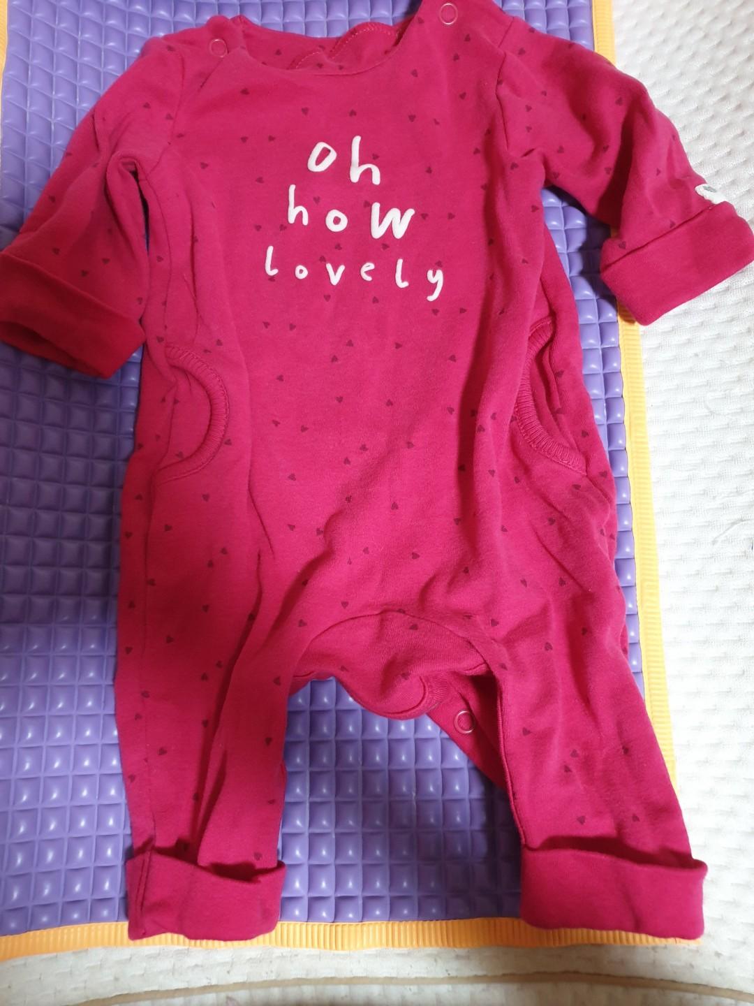 up to 1 month sleepsuits