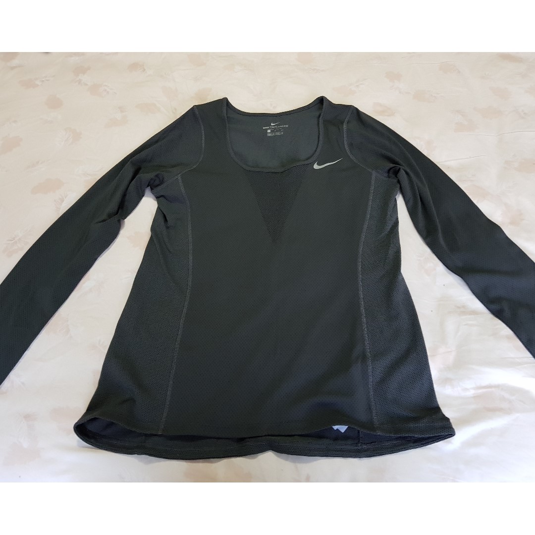 nike zonal cooling long sleeve