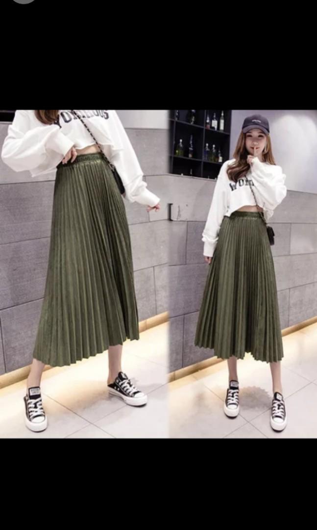 Green skirt outfit 2019 hotsell