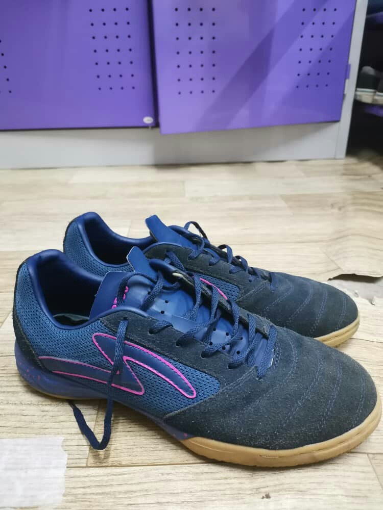 Specs futsal shoes on sale