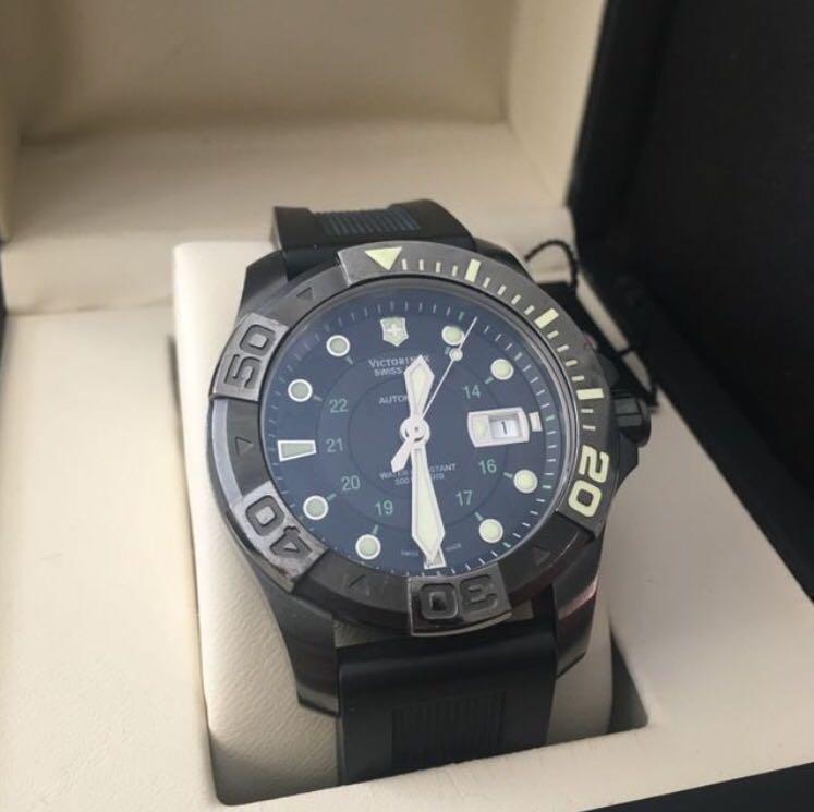 victorinox dive master 500 automatic