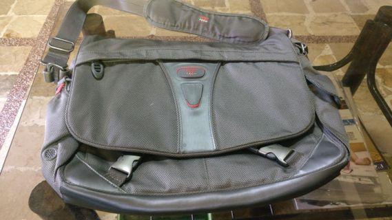 TUMI Ttech Nylon Expandable Messenger Laptop Bag