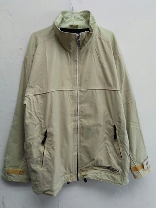 (Kategori: ) berada di . Dikirim oleh umaira_preloved (ID iklan 251242827, Gambar 1). Deskripsi: .