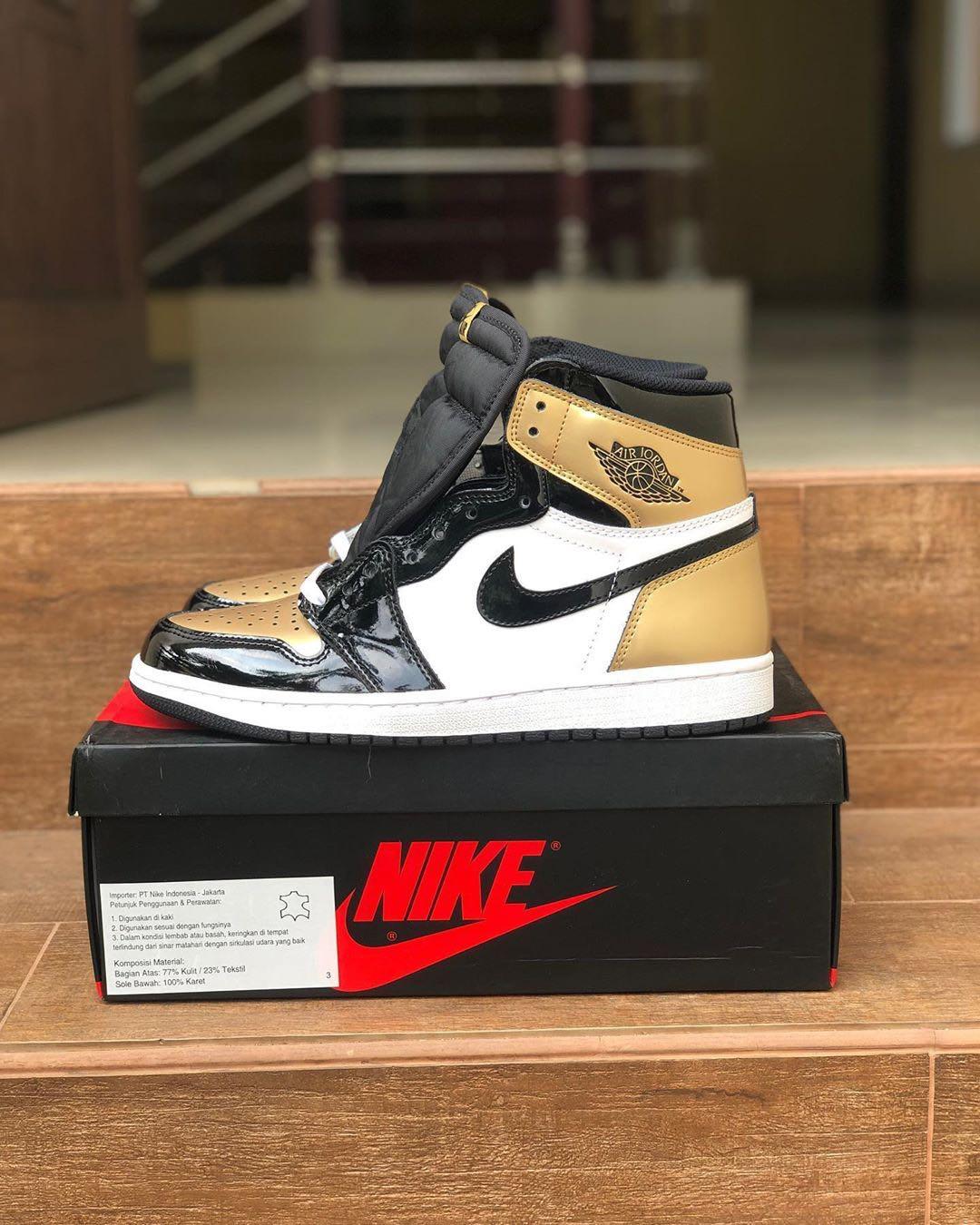 jordan 1 high gold toe