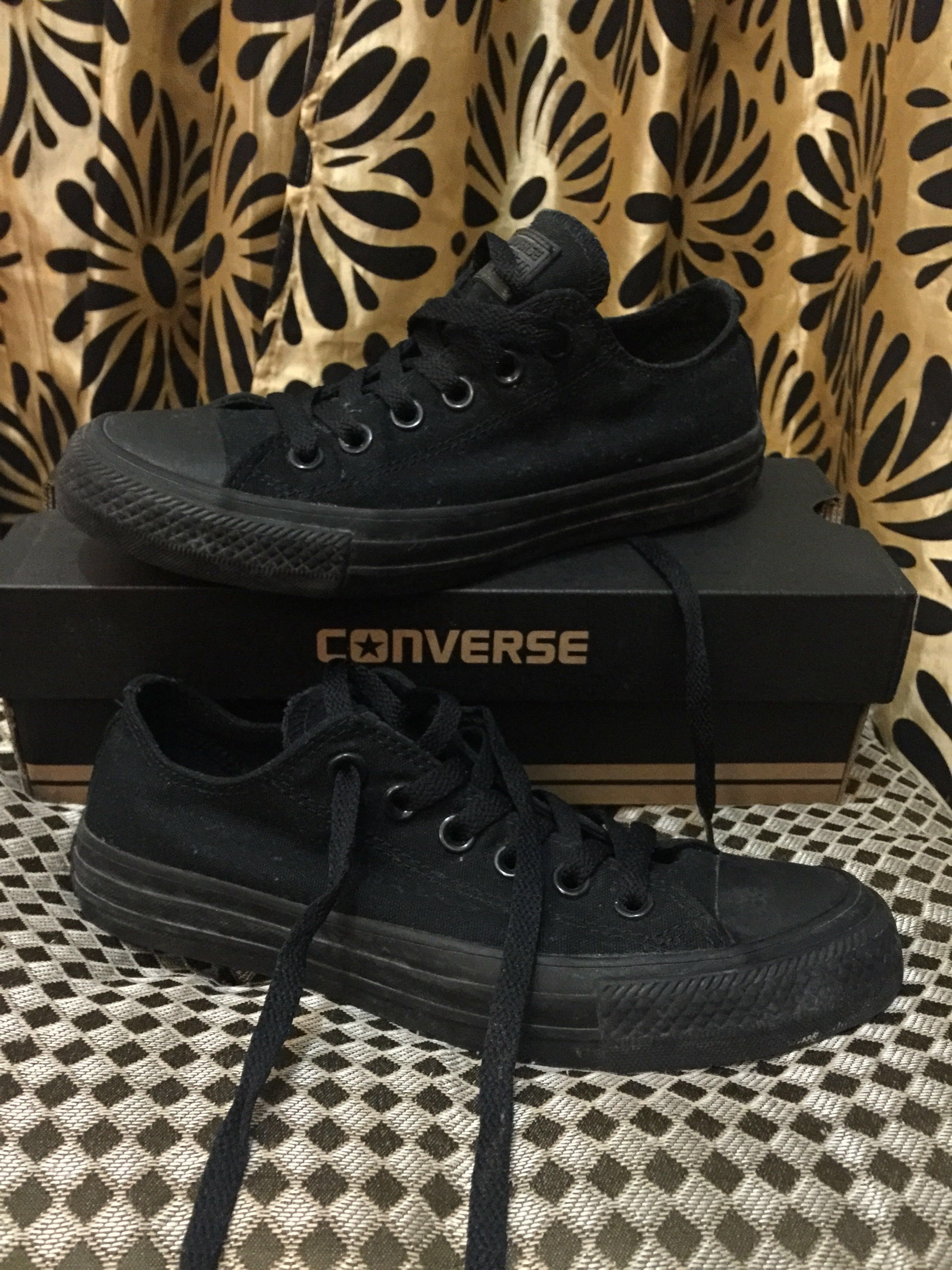 black converse low womens