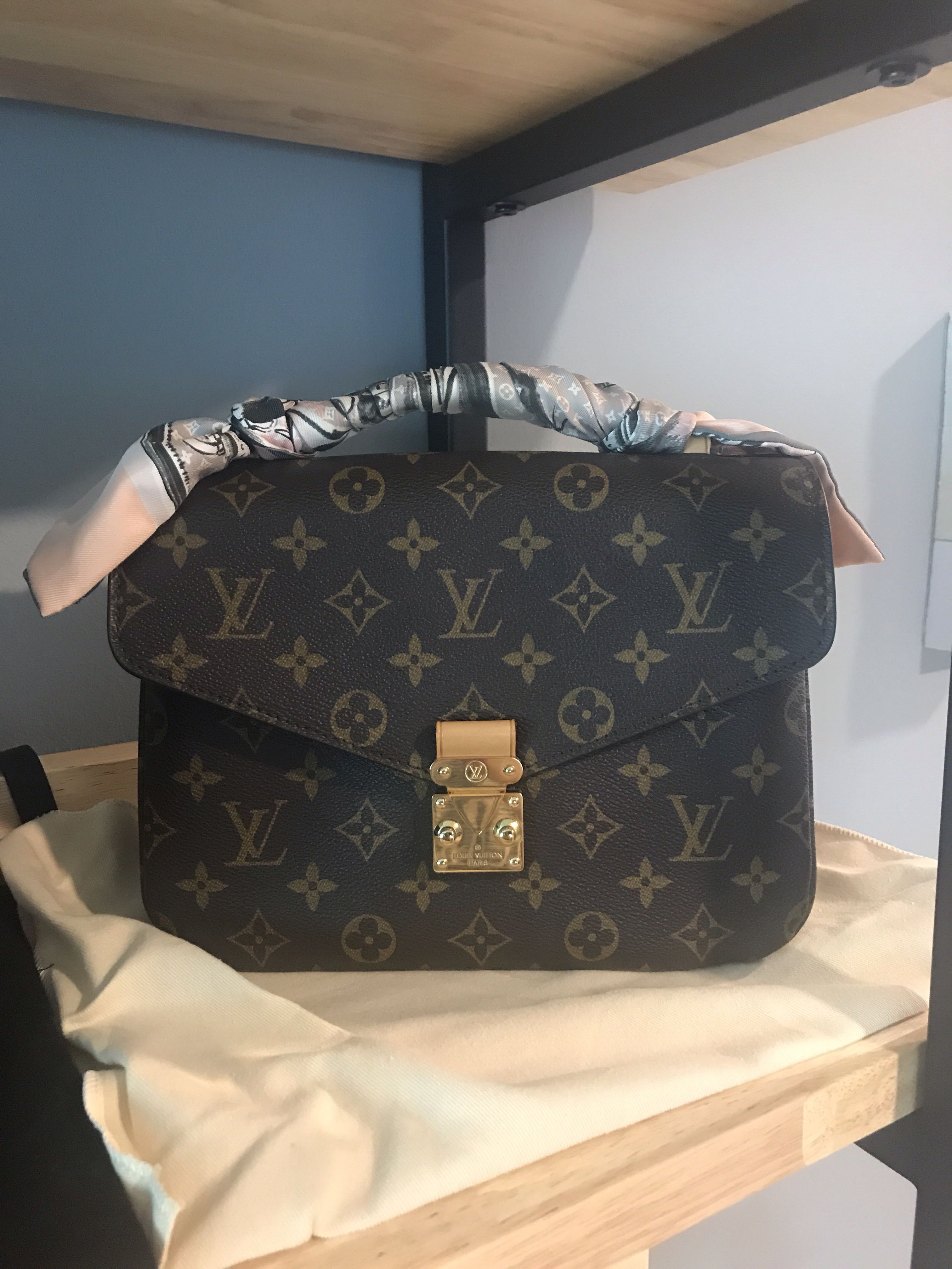 Louis Vuitton, Bags, 75 Louis Vuitton Pochette Mtis With Twilly