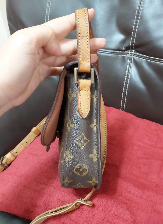 Authentic Louis Vuitton St. Cloud size MM, Women's Fashion, Bags & Wallets,  Purses & Pouches on Carousell