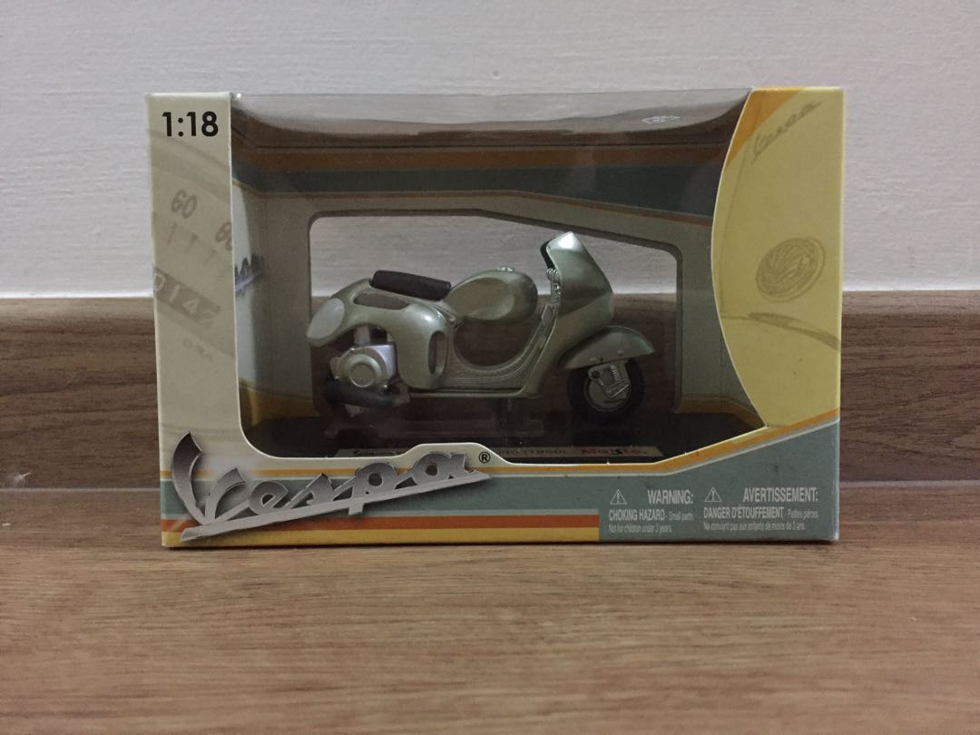 /" VESPA COLLECTION SCALA 1//18 DIE CAST /" 125 CIRCUITO 1950