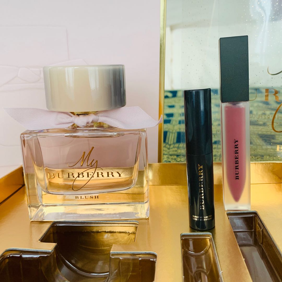 burberry blush perfume set