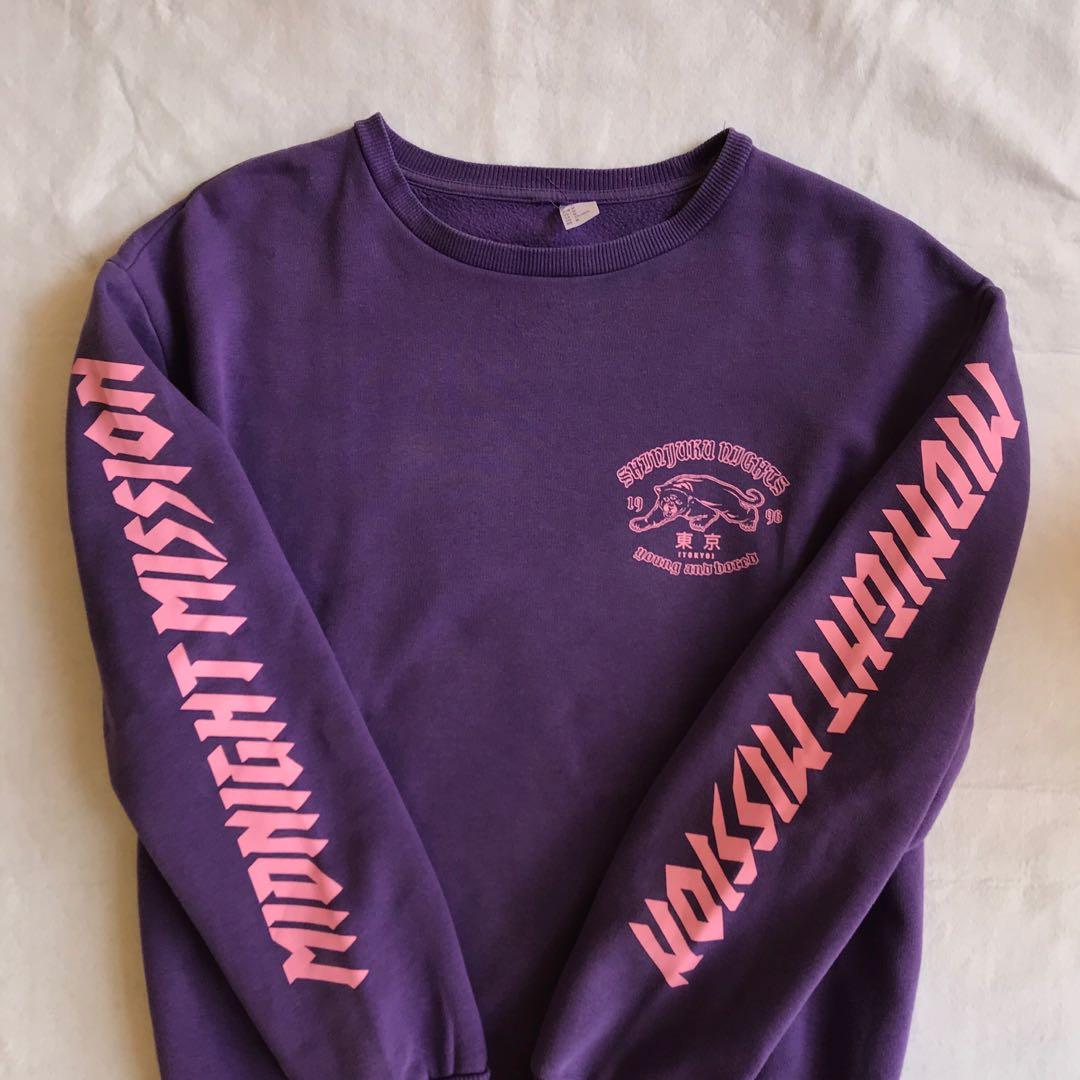 Crewneck H M Shinjuku Night Fesyen Pria Pakaian Baju Luaran Di Carousell