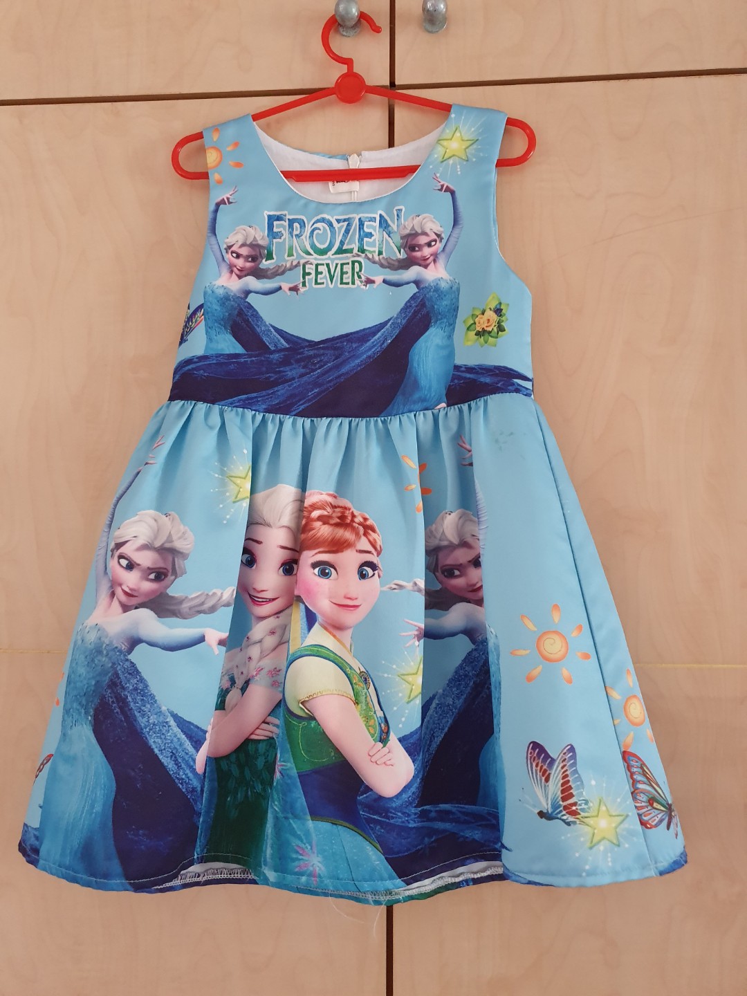 Elsa Dress 4 Years to 5 Years Girl, Babies & Kids, Girls' Apparel, 1 to