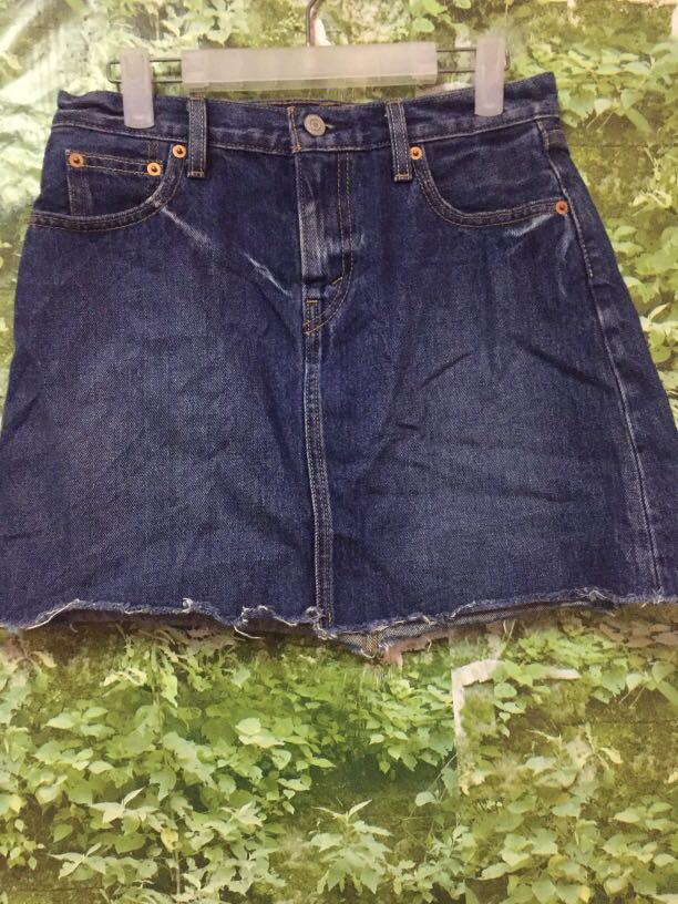 skirt labuh jeans levis