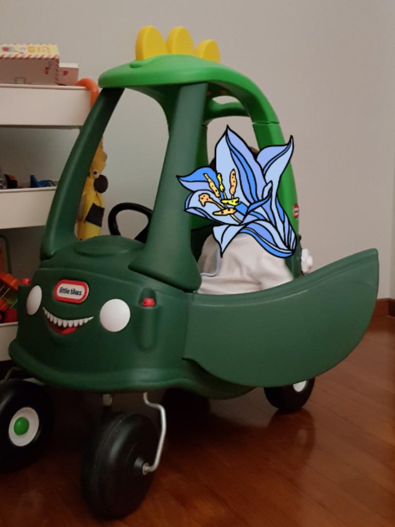 dinosaur cozy coupe