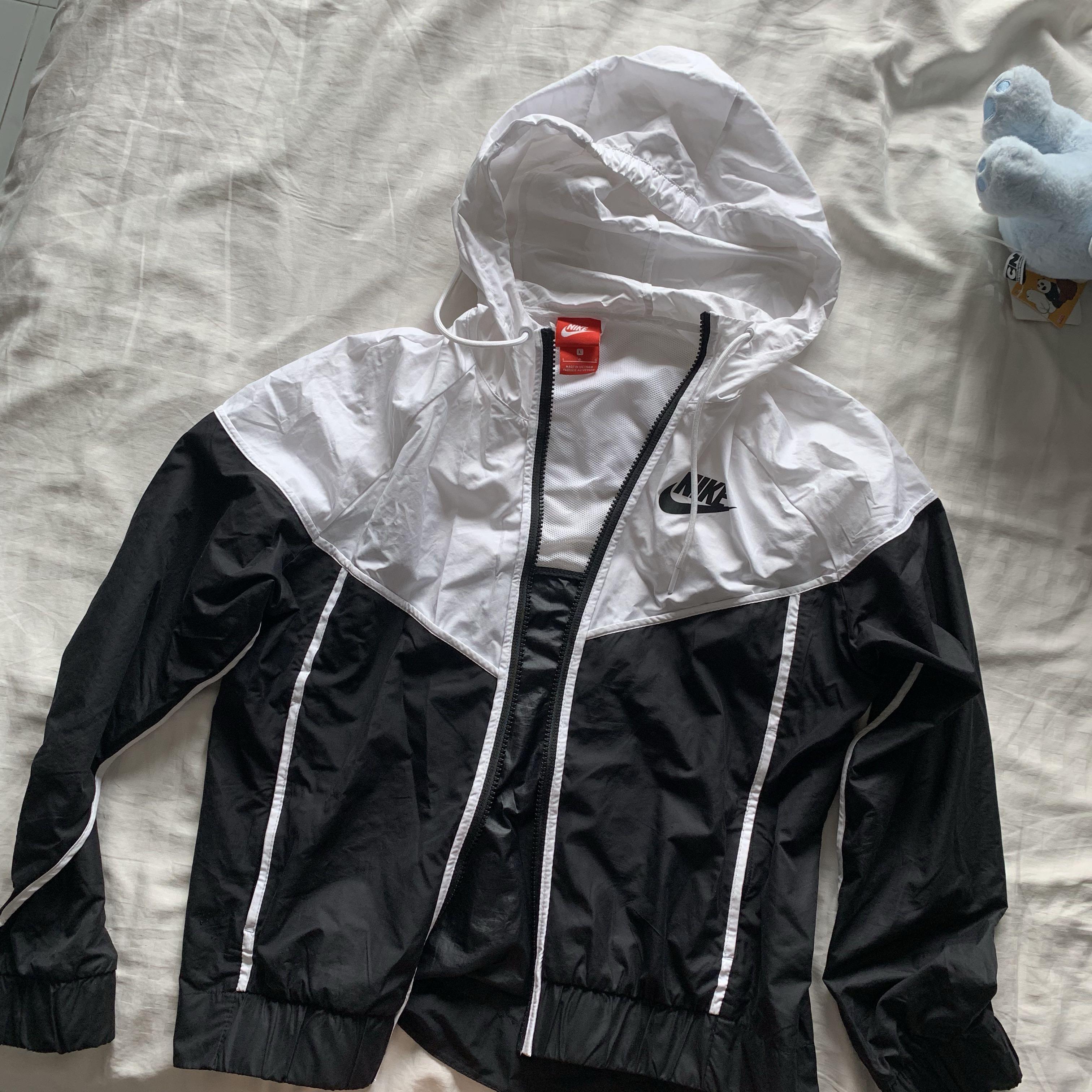 nike windbreaker price