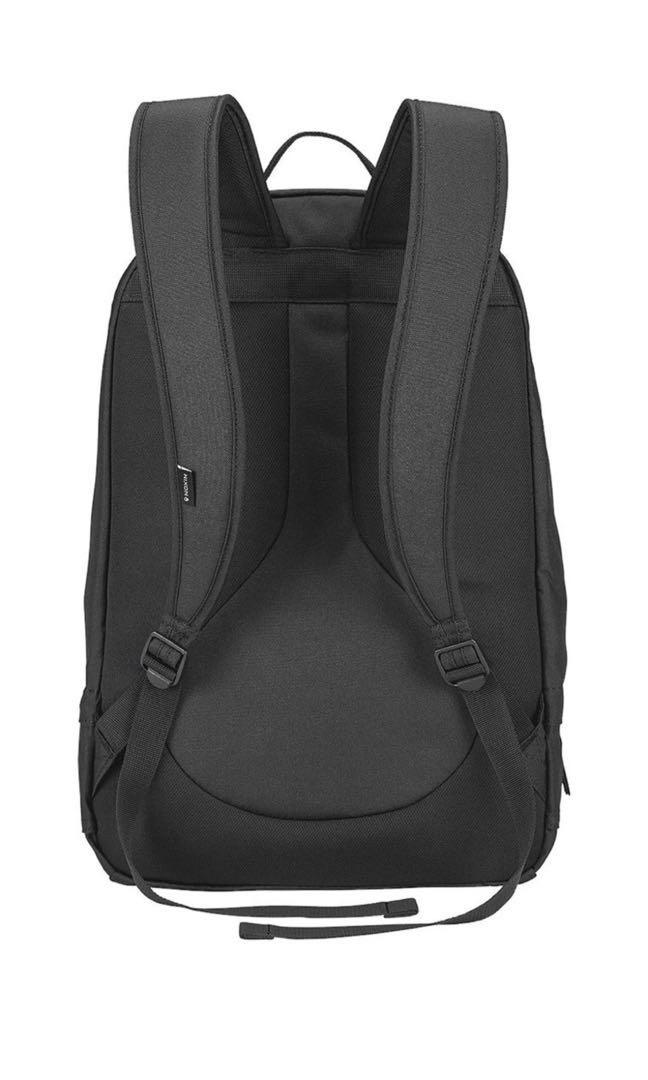 Nixon traps backpack top