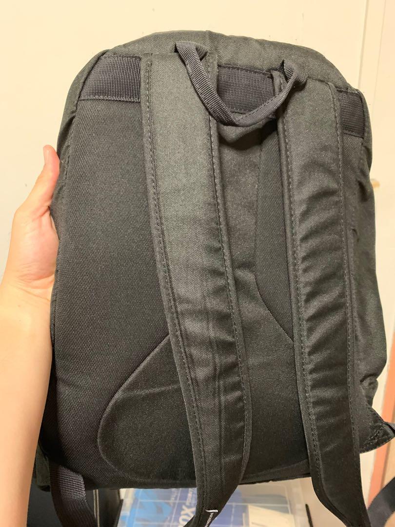 nixon traps backpack