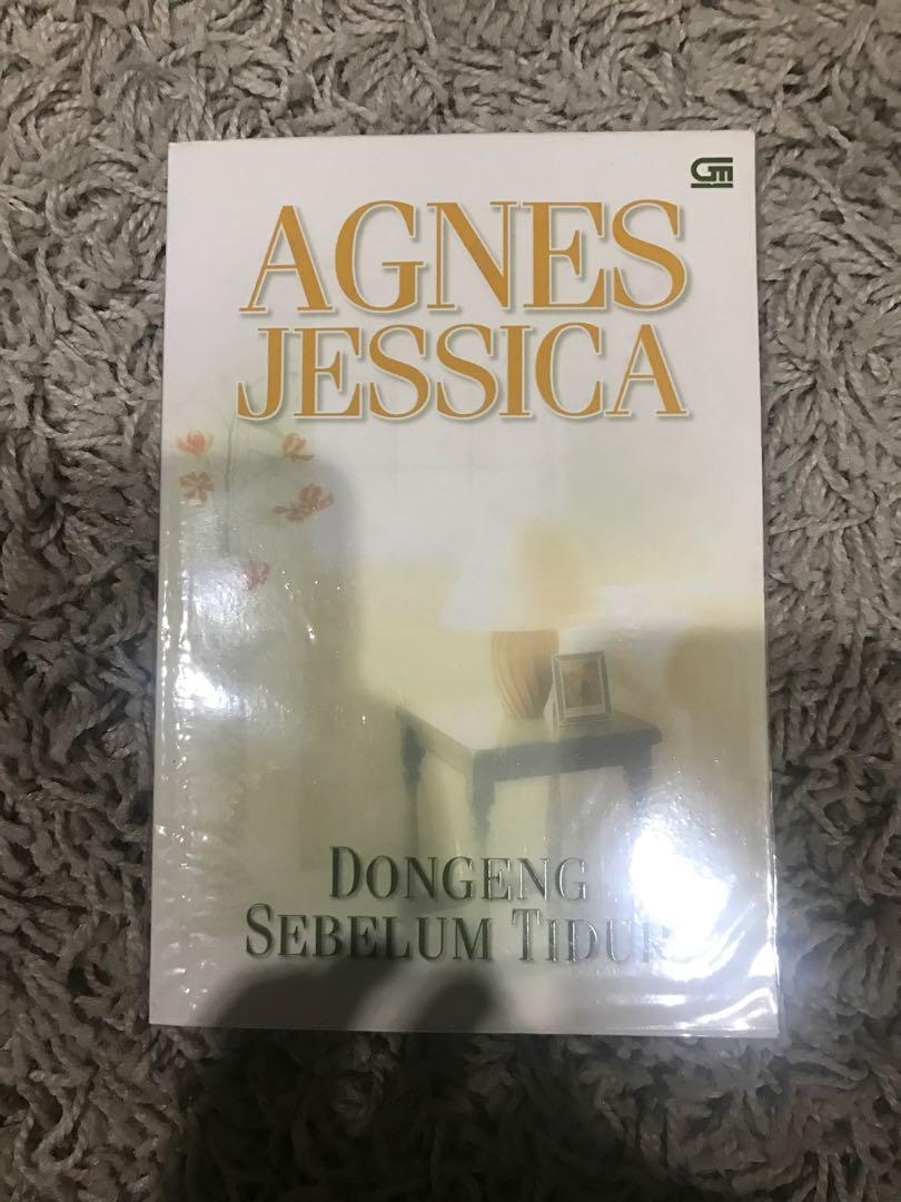Get Buku Agnes Jessica Background