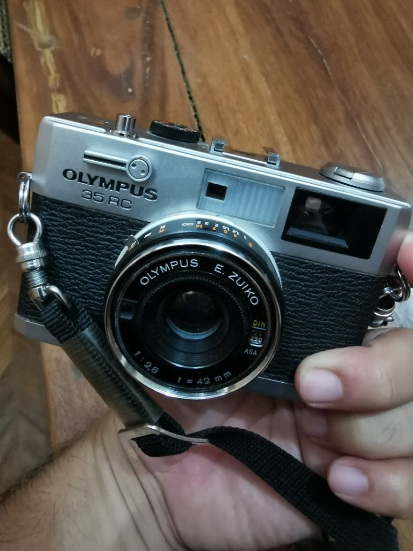 Vintage Fotokamera OLYMPUS 35 RC - mit Zubehör (Defekt) in Aegerten für